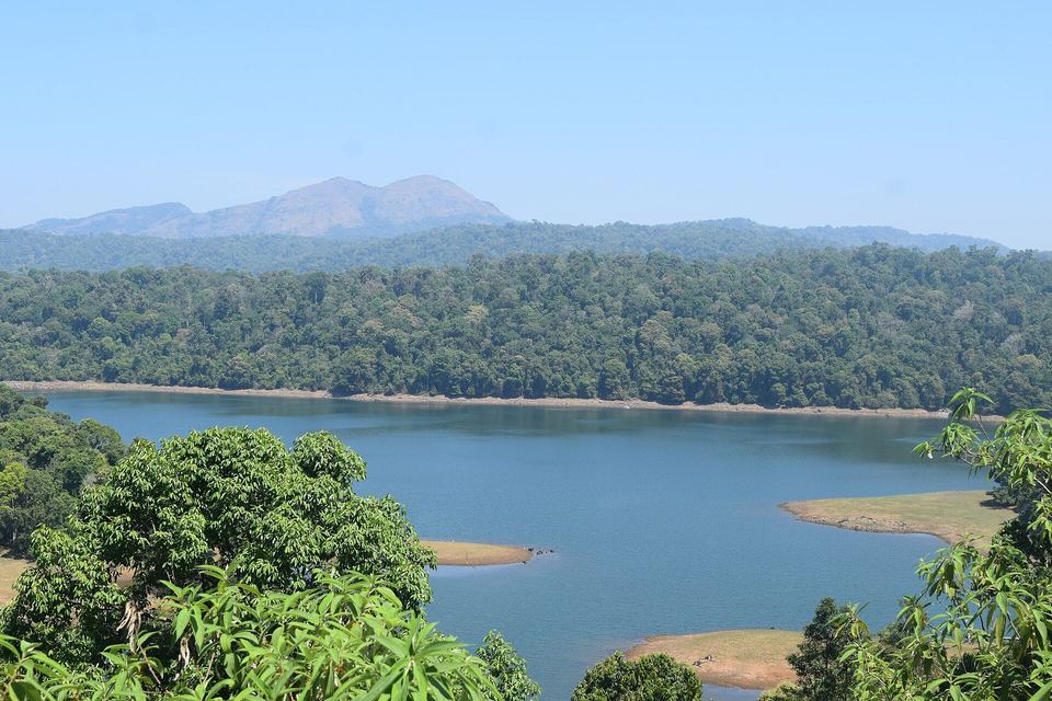 Sholayar Dam & Forest